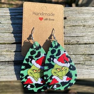 Handmade- Grinch Earrings